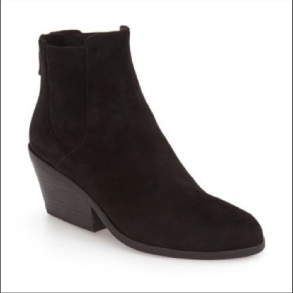 EILEEN Fisher Peer Black Suede Ankle Booties 8.5